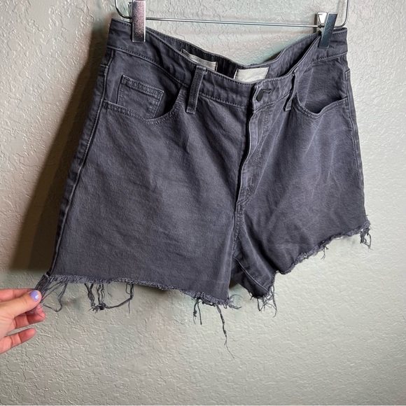 Universal Thread Vintage Midi Gray Lightwash Shorts - Picture 3 of 7